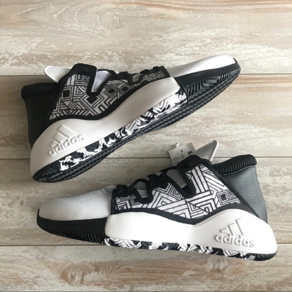 Adidas Pro Vision Men's Sneakers - Picture 7 of 8